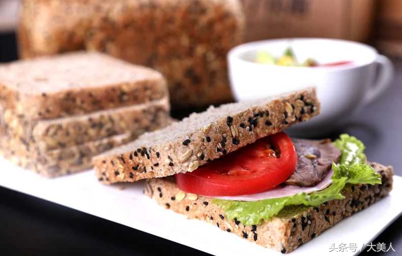 姨妈期黄金期只靠吃可以瘦吗,姨妈期放肆吃一天体重有什么变化