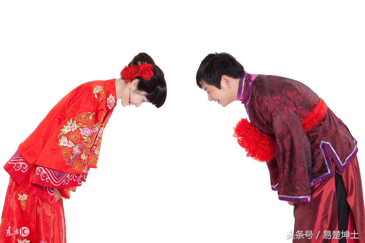 天秤座桃花运势2022吉利,2023农历10月初六结婚黄道吉日