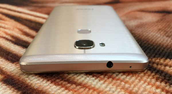 千元机排行荣耀畅玩6x,高品质千元5g手机荣耀畅玩