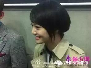 拍照怎么笑得好看又自然不露牙,拍照时如何笑得更好看更自然