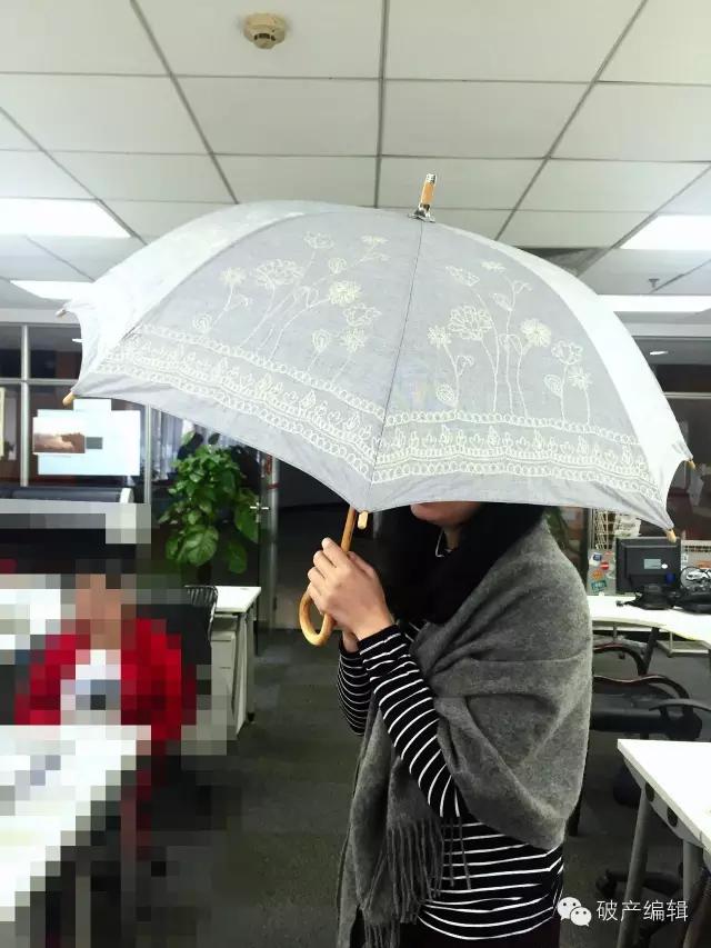 天正蓝*光春**正好，像日本妹子那样打一把小小日伞美美上街