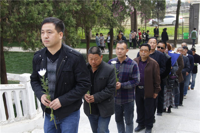 大型历史纪录片《四九英雄》颍泉首映式在行流镇举行