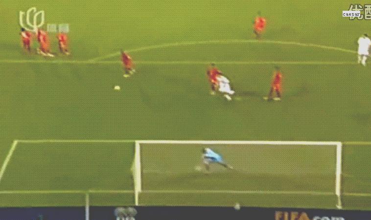 曾经比肩梅西的国足之星,梅西2005世青赛足球之星