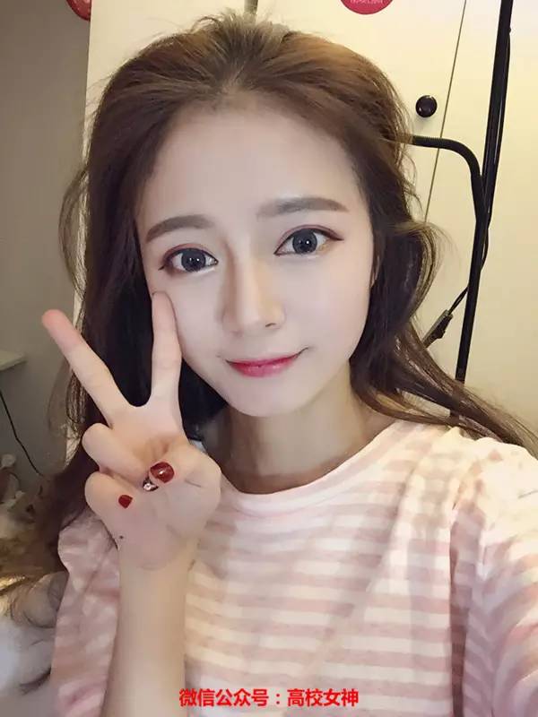 南京市十大女神，秀色可餐，章泽天能否当上市花？