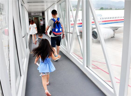 儿童退烧贴可以带上飞机吗,婴儿退烧药可以带上飞机吗