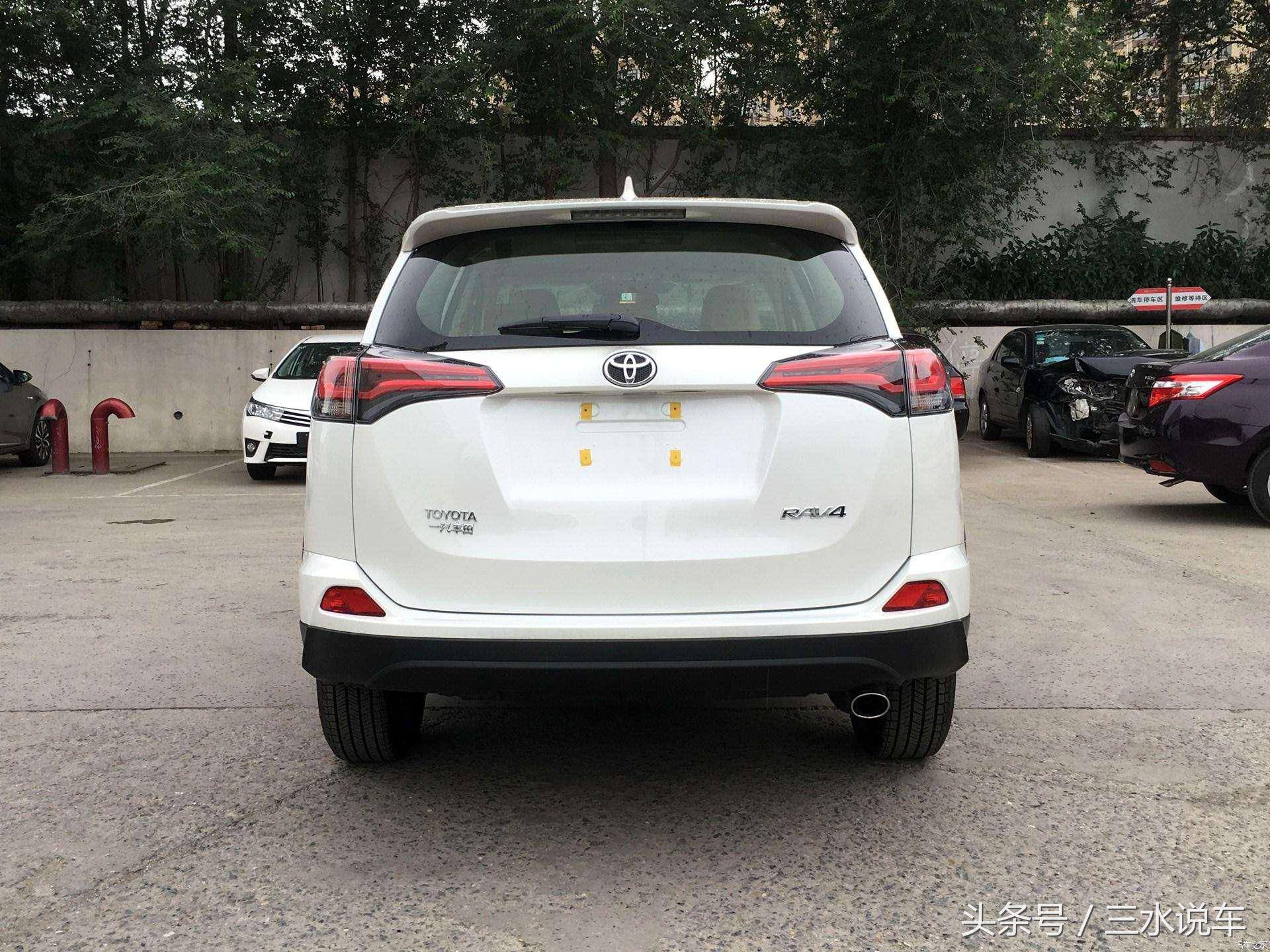 关于荣放rav4的吐槽,被吐槽寒酸