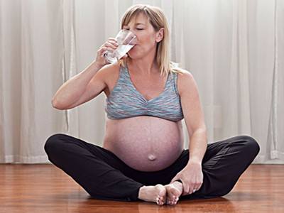 孕期防止长斑的护肤品,孕妈怀孕期间长斑用什么护肤品