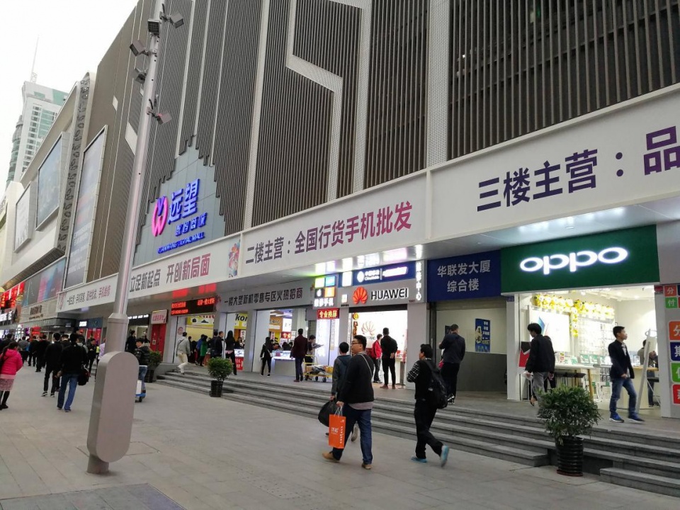 iphone8电池摔了一下,iphone8发生电池爆炸事件