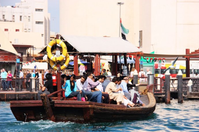 乘着地铁去迪士尼,乘着地铁去兜风