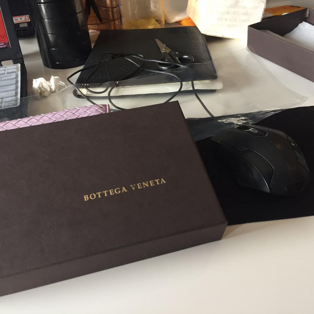 bv钱包有味道吗是正品吗,bv钱包短款鉴别