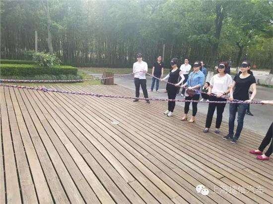 积极主动的拓展游戏,拓展游戏100个简单