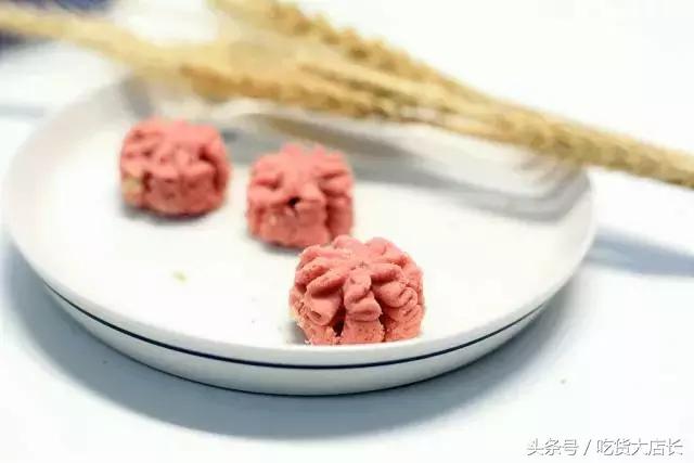 曲奇最火的一天能卖5千盒,最好吃又便宜的曲奇