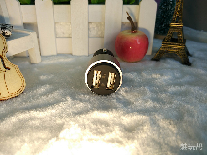 你驾驶,她帮你看风景