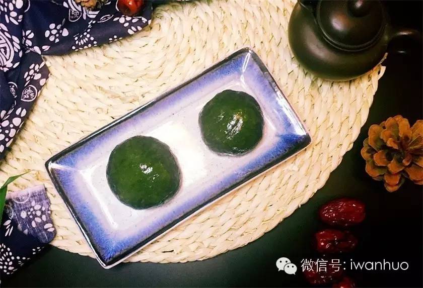 如何制作咸蛋黄肉松青团,咸蛋黄肉松酥教程