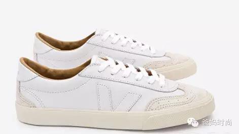 那些一眼就惊艳的小白鞋,一双不可或缺的小白鞋
