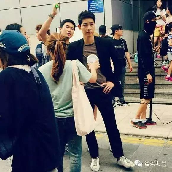 那些一眼就惊艳的小白鞋,一双不可或缺的小白鞋