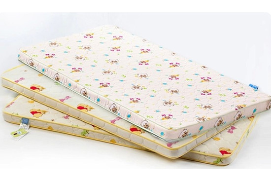 泰国床垫乳胶床垫价格,床垫的尺寸不同价格一样吗