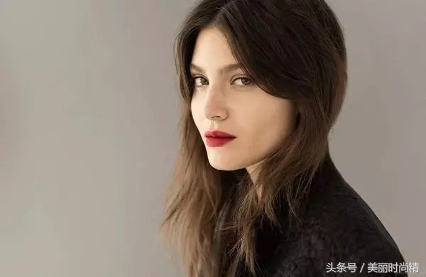 试色唇膏笔香奈儿,nars唇膏笔哪个色号好看