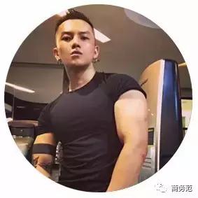 我翻了13个男人的包包，金牛座的男人最爱买买买？