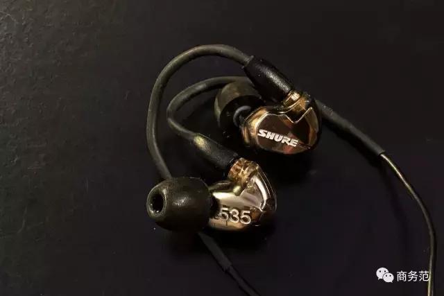 我翻了13个男人的包包，金牛座的男人最爱买买买？