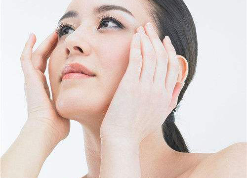 皮肤红血丝用什么护肤品比较好,祛红血丝用什么护肤品好