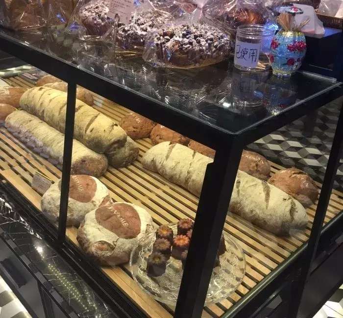 大连经典味道面包店有几个店,正宗大连值得吃的面包