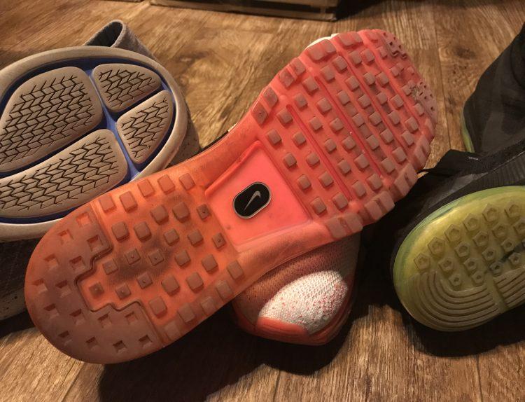 1000米跑步技巧选鞋,想跑步没有跑步鞋怎么办