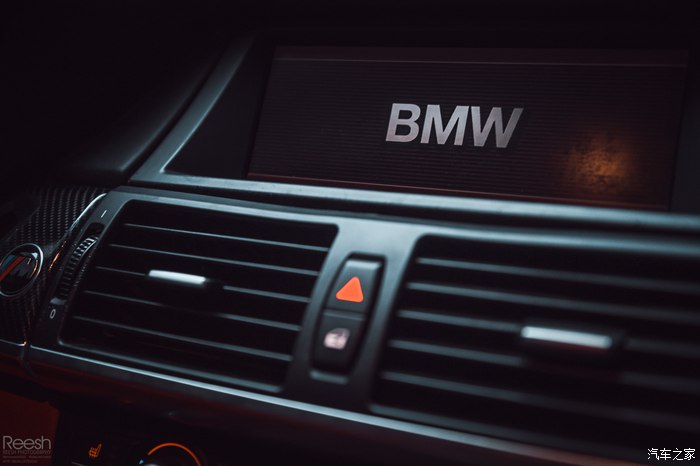 宝马X6，不谈性能如何！自驾遇上大雨还被拍成大片，颜值绝对够！