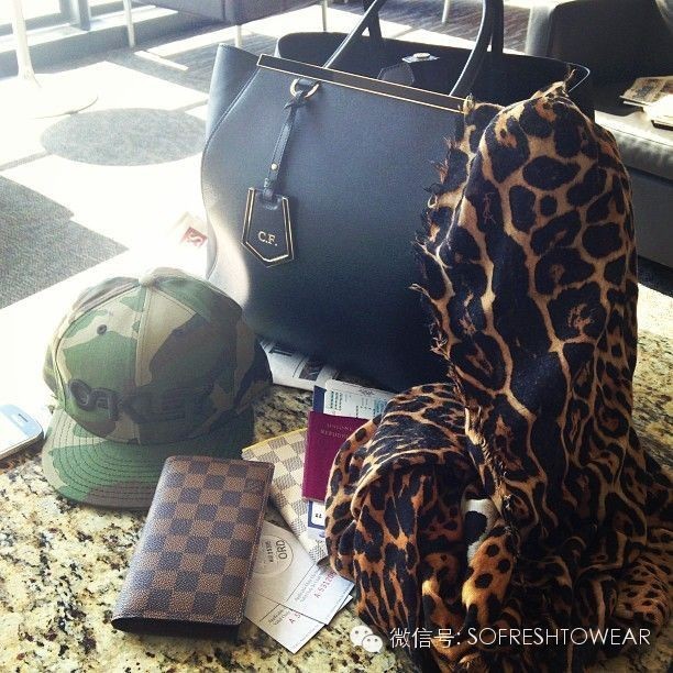 chanel钱包怎么样,买钱包还是卡包