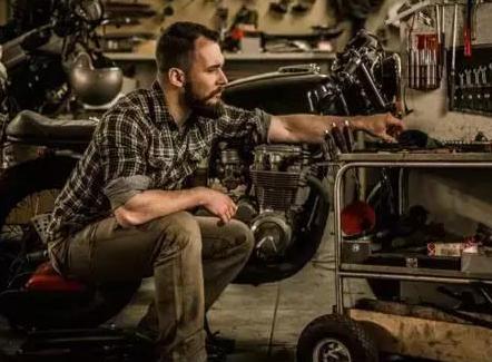 摩托车发热厉害怎么解决,摩托车突然缺电怎么回事