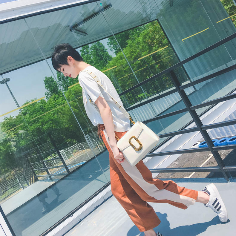 百搭时尚小方包,小巧休闲万能包