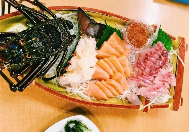 朱元璋黑猪肉,你在这里可以吃到美味的中餐英文