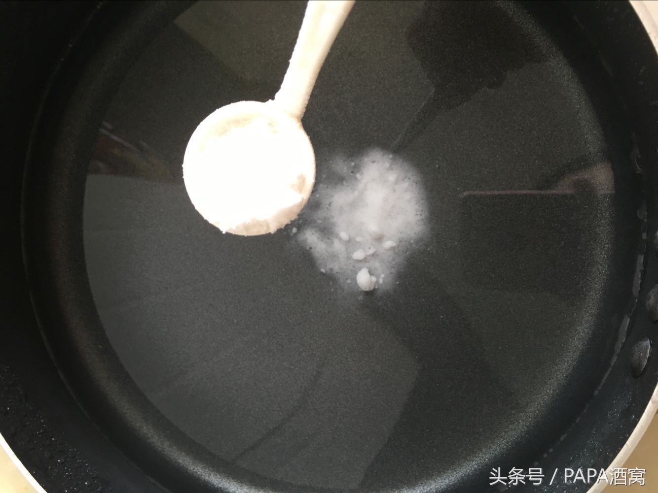 烤箱薯片家庭自制做法,今日美食自制薯片嘎嘣脆