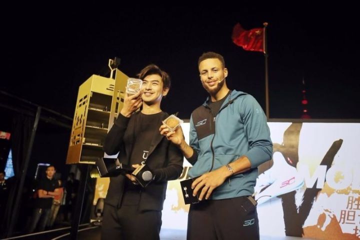 勇士夺冠詹蜜的心路历程,勇士球迷颜值