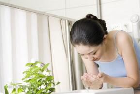 小孩脸部过敏怎么护理,过敏期脸部护理