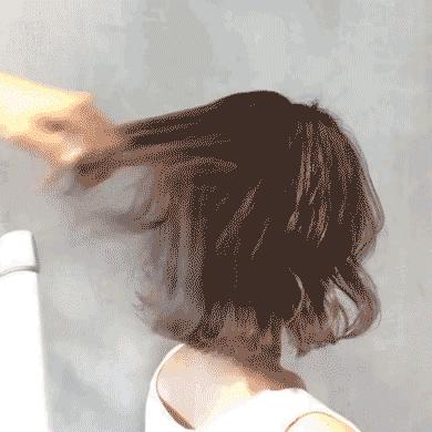 微卷短发修剪,初秋短发扎发