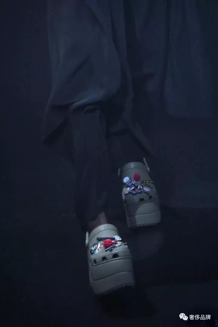 2021秋冬爆款男士加绒休闲运动鞋,推荐几款帅气的秋季运动鞋