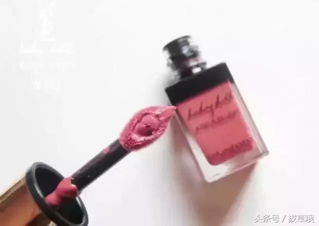 黄皮玫瑰色口红,兰蔻黄皮显白口红秋冬