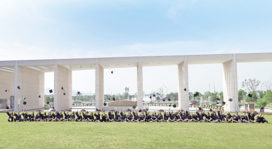 一所学校与一个城市的百年情缘写在金师110年诞辰之际