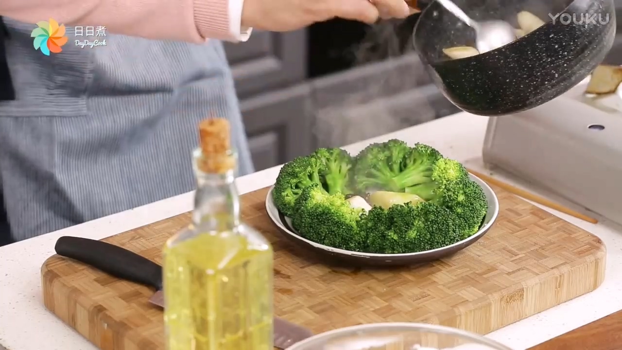 张亮参加的厨艺综艺节目,张亮厨艺中餐厅