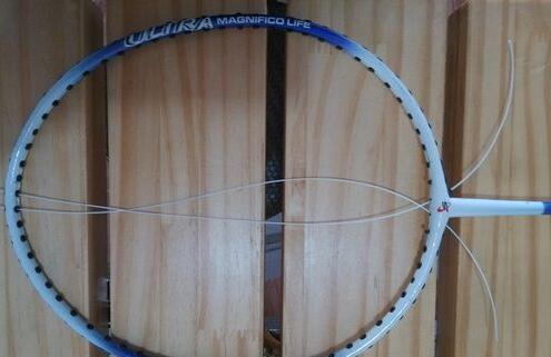 羽毛球拍穿线方法及视频,羽毛球拍穿线如何跟穿线师说