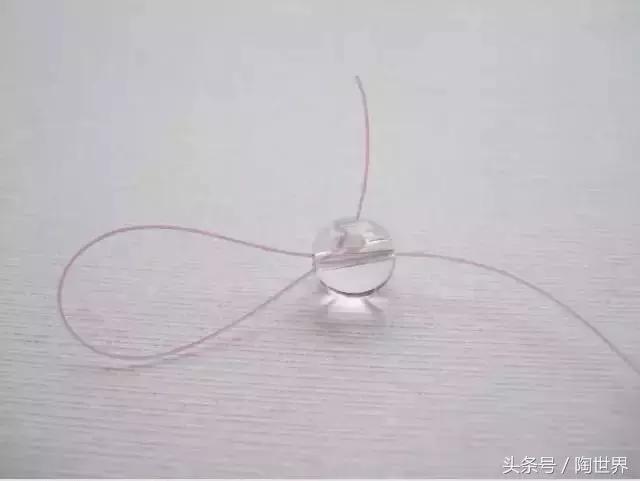 手串没有弹绳断了怎么再串起来,手串盘着突然断了在哪里重新穿