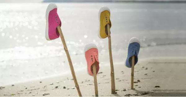 小孩的鞋子今年的新款,孩子的鞋都小了