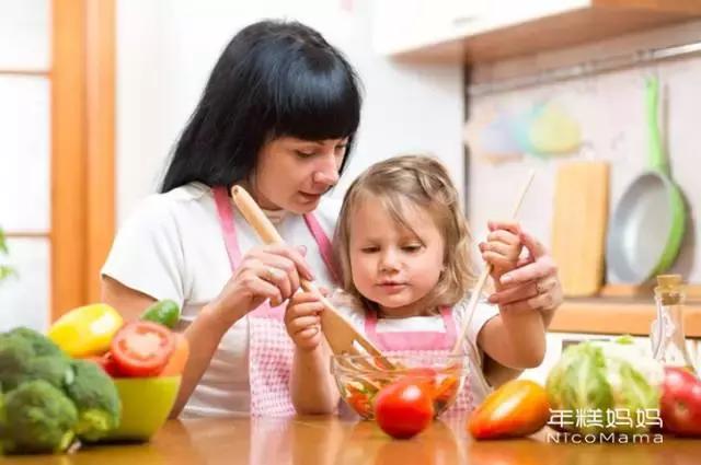 六个月宝宝吃什么油比较好,宝宝6个月吃小米油吃多少