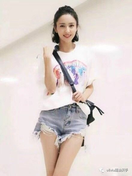 moschino秋冬服装,moschino女装t恤