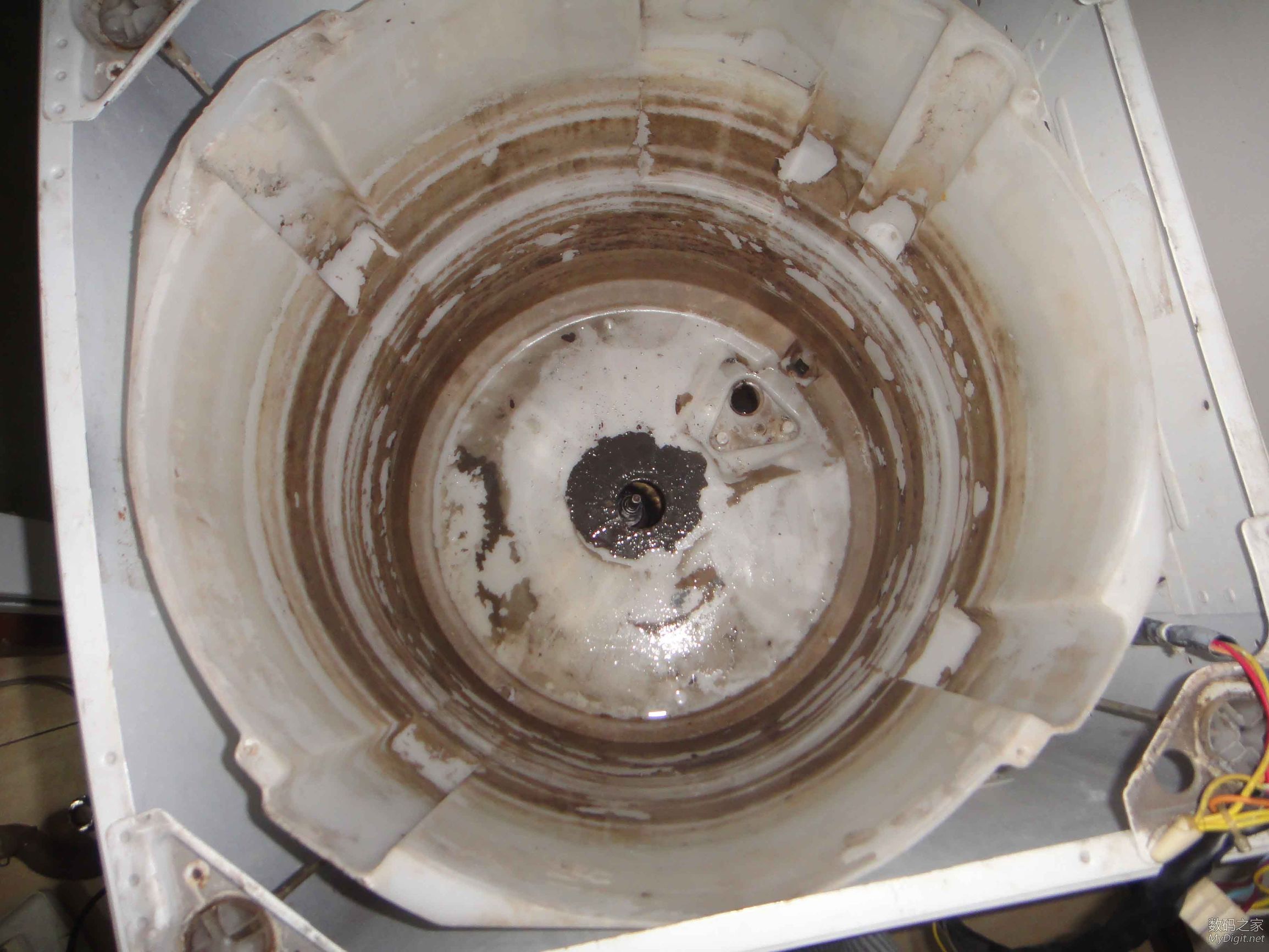 小天鹅洗衣机离合器坏了怎么修复,小天鹅全自动洗衣机洗衣服太脏