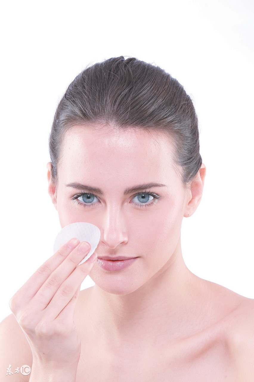 男士毛孔粗暗沉,皮肤粗糙暗沉毛孔粗图片