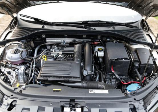 英朗1.5和明锐1.5选哪个,明锐对比速派哪个好