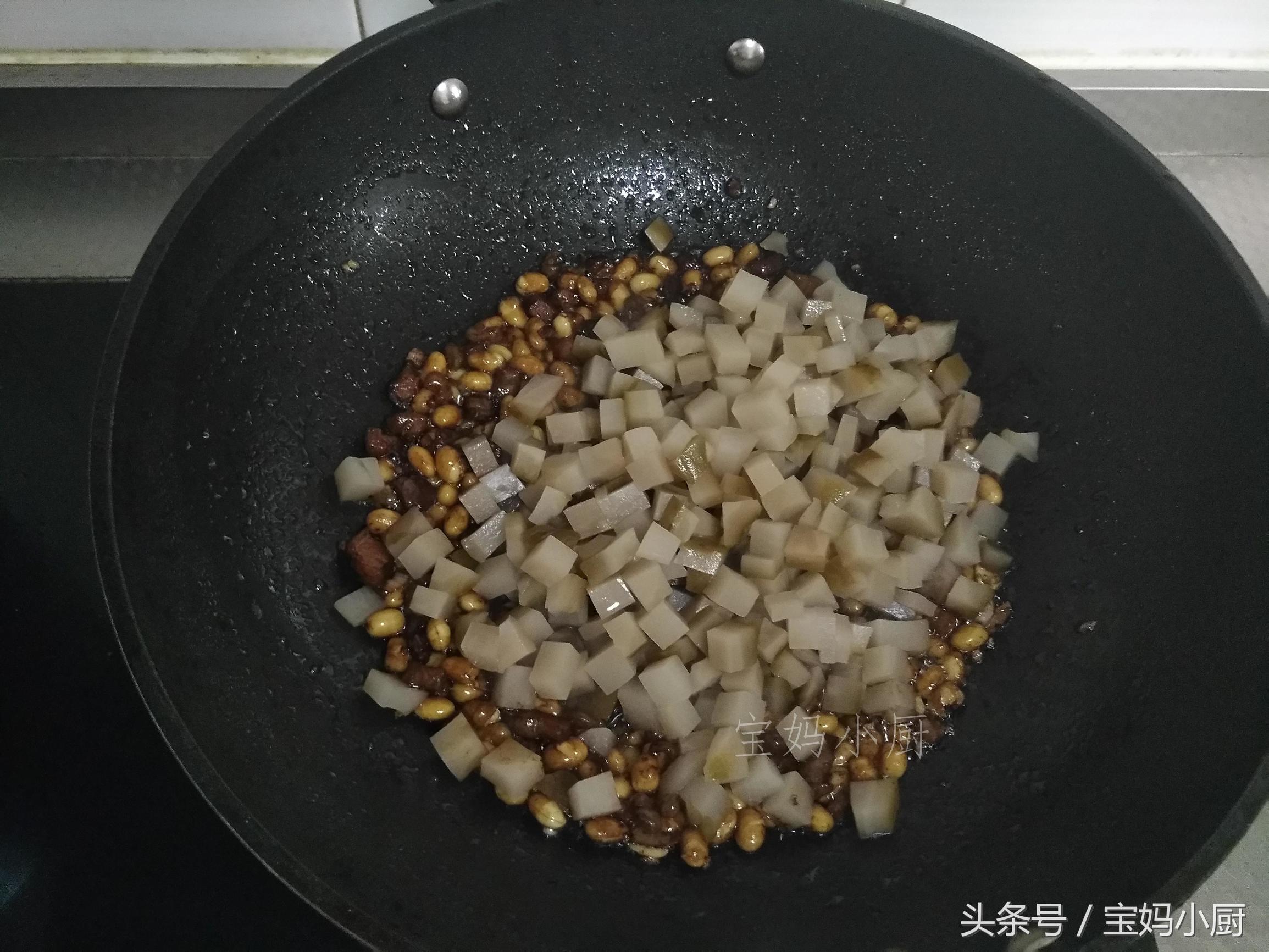 水疙瘩的家常做法大全,水疙瘩怎么做好吃窍门