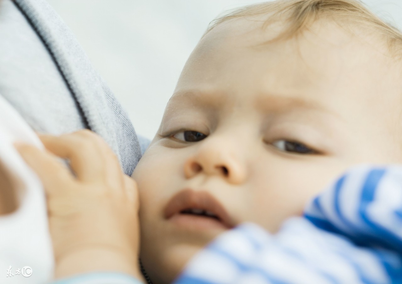 新生儿鼻子不通气小妙招,新生儿鼻子不通气的妙招